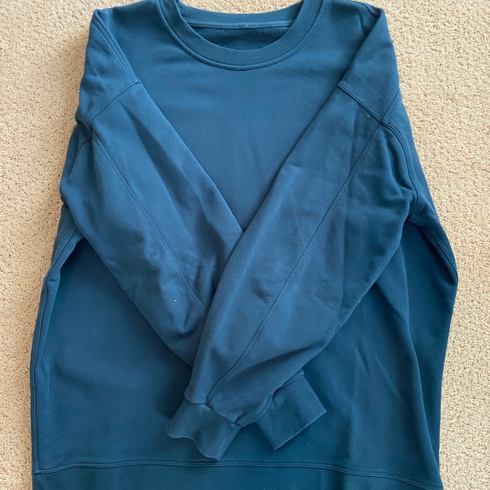 Lululemon crewneck sweatshirt